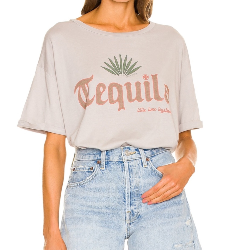 Tequila Tee in Stardust by the Laundry Room